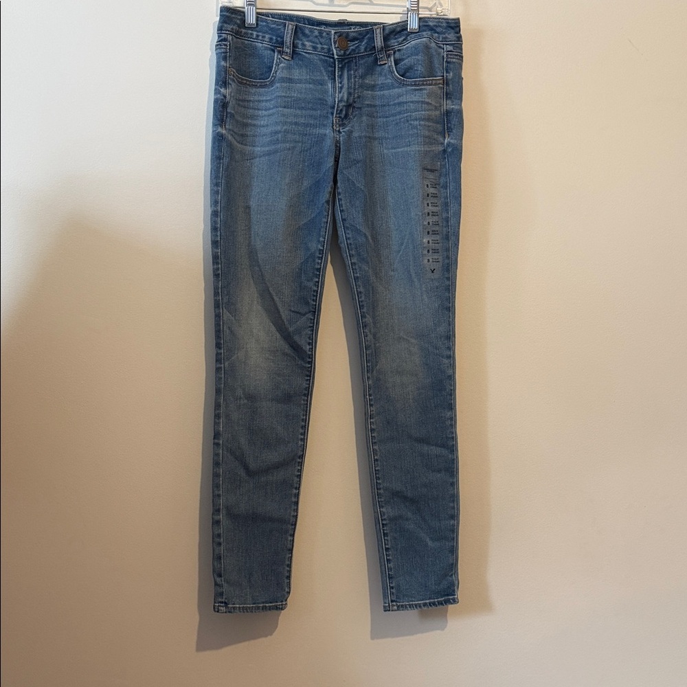 American Eagle Low Rise Super Skinny Jeans – Size 8 | NWT